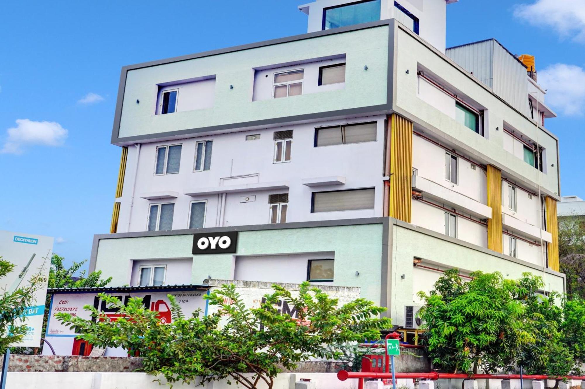 Super Townhouse Dev'S Inn By Cj Gunadala Luaran gambar