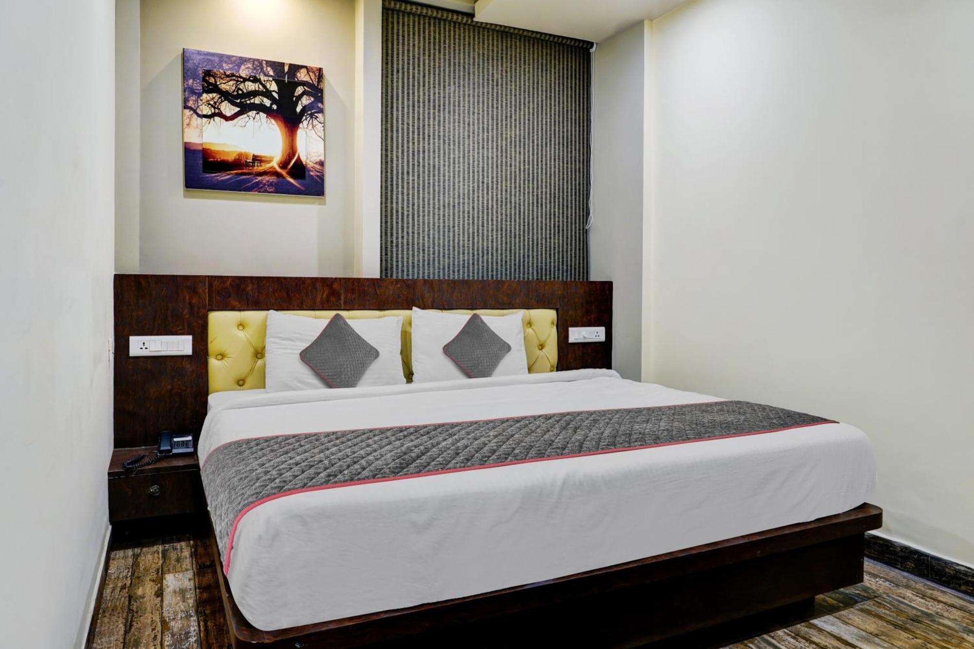 Super Townhouse Dev'S Inn By Cj Gunadala Luaran gambar