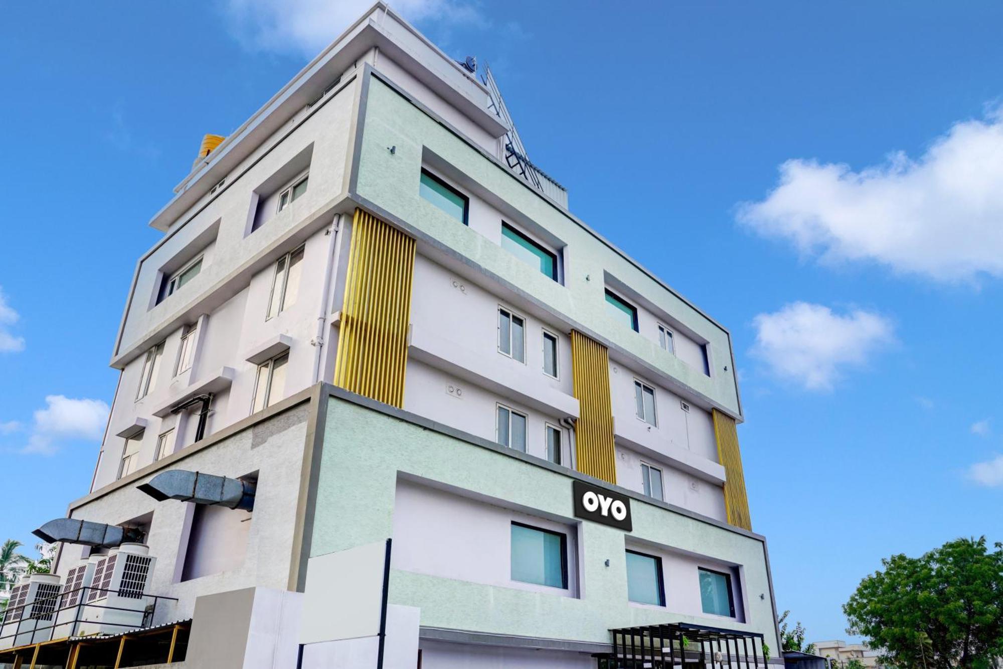Super Townhouse Dev'S Inn By Cj Gunadala Luaran gambar